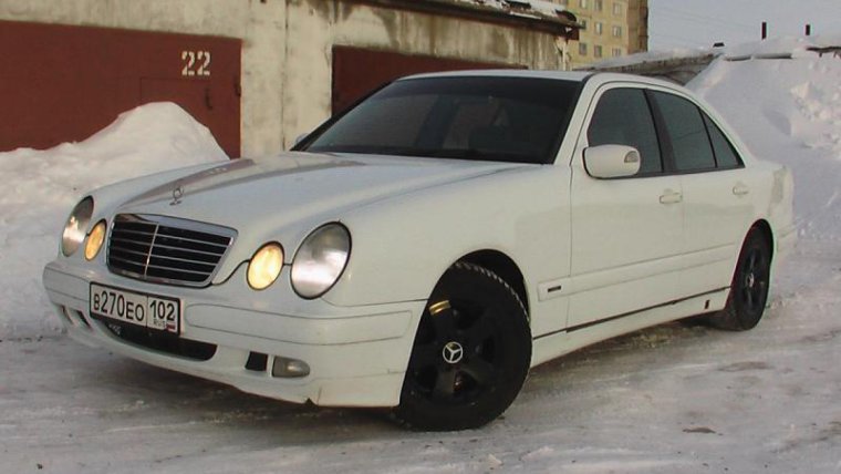 Mercedes Benz w210 2002