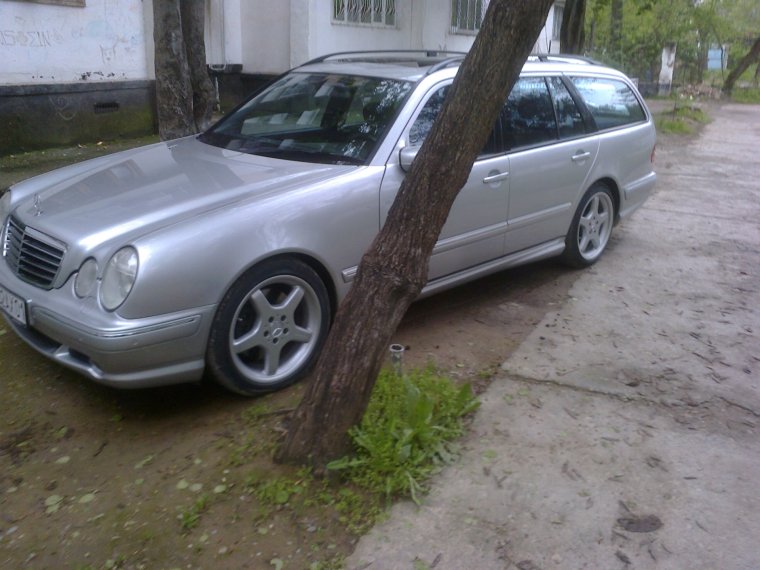 Mercedes Benz w210 e55