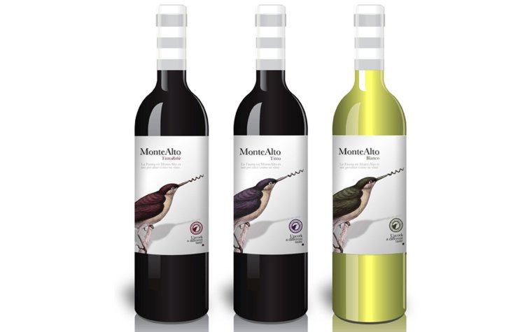 Вино с птичкой