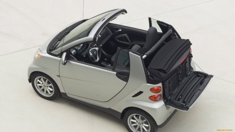 Смарт машина с откидным верхом