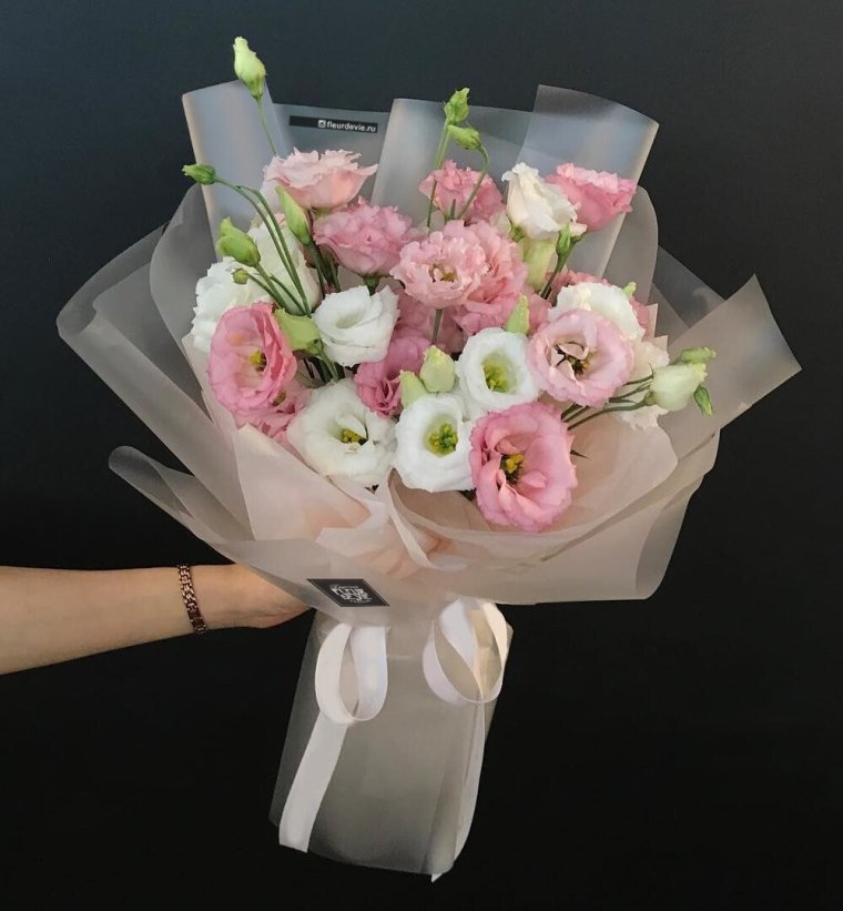 Букет в прозрачной упаковке