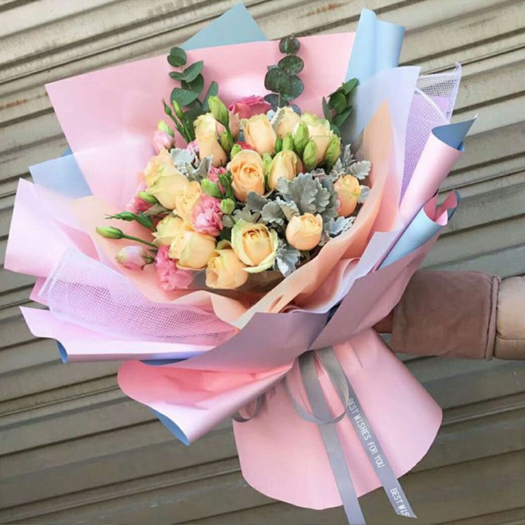 Объемная упаковка букета