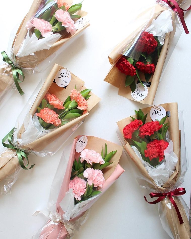 Упаковка небольших букетов