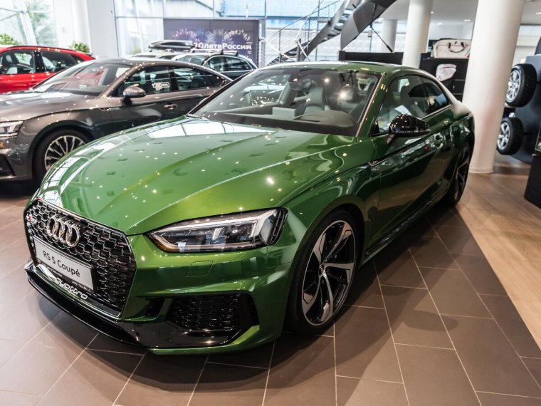 Audi rs7 зеленая
