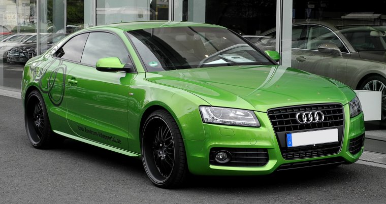 Audi rs5 зеленая