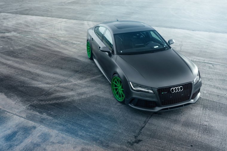 Audi RS q8 Green