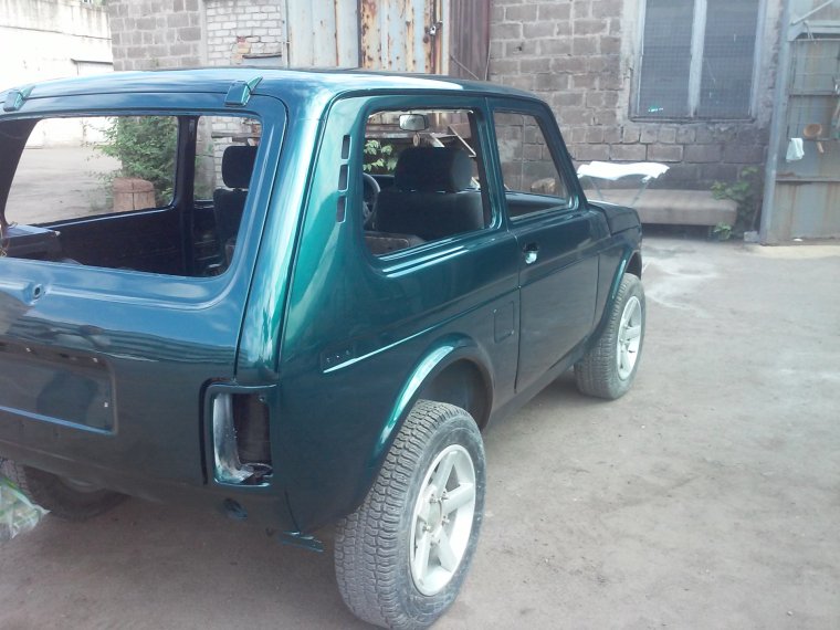 Нива хаки 303