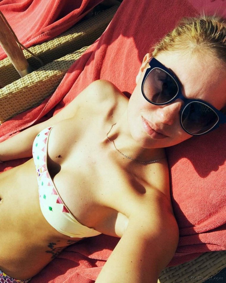 Агата Муцениеце горячие