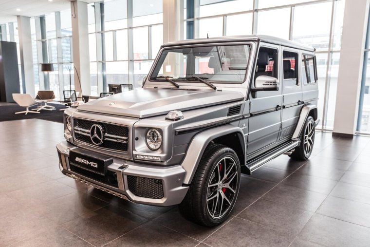 Mercedes g63 AMG серый