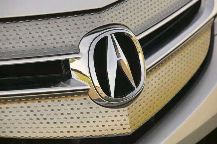 Эмблема Акура автомобиля