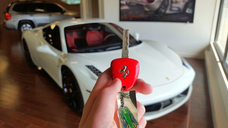 Торт Лада Веста кросс