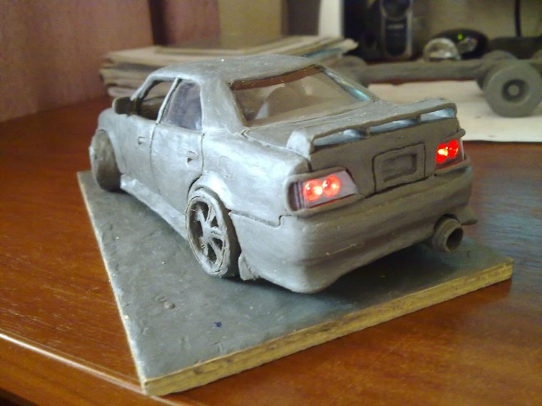 Тачки молния Маккуин из пластилина