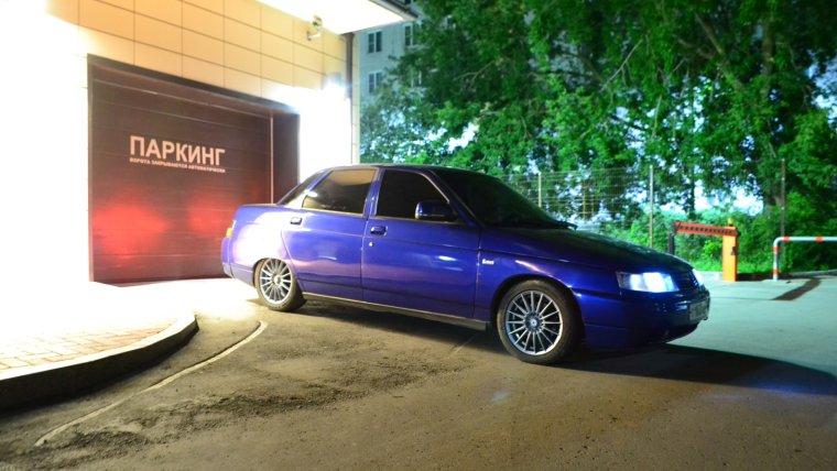 Приора седан Персей r16