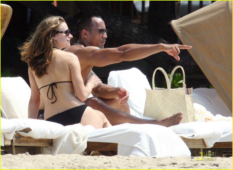 Лорен Хэшиан и Дуэйн Джонсон