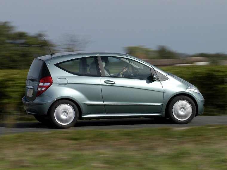 Toyota IQ Aston Martin Cygnet