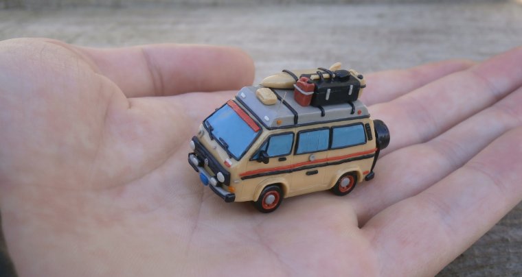 Фургон из пластилина