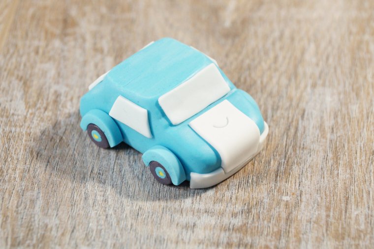 Машинка Робокар Поли из мастики