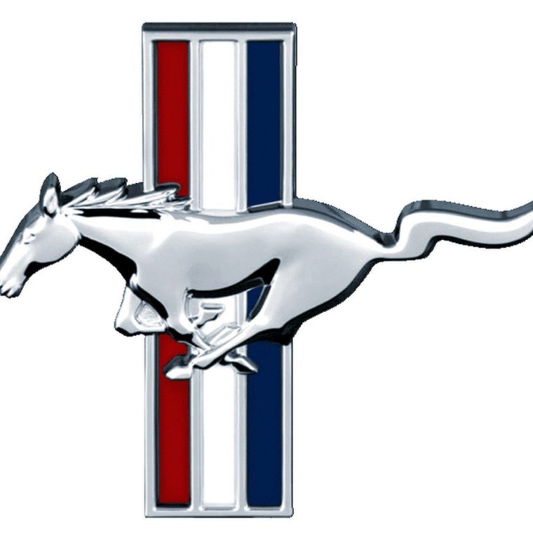 Эмблема лошади на автомобиле