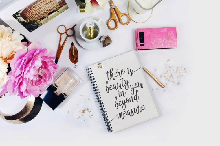 Красивый фон для Бьюти мастера