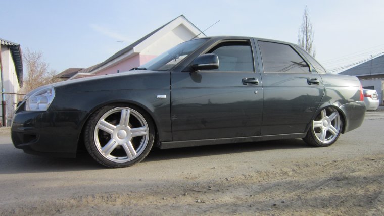 Приора седан на 17 торусах