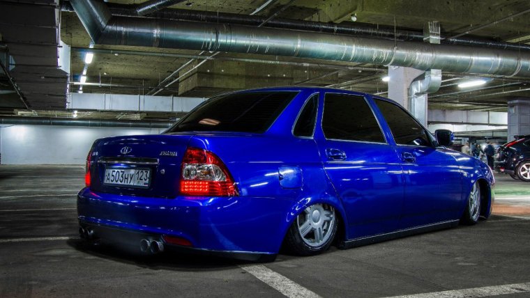 Синяя Приора на r17