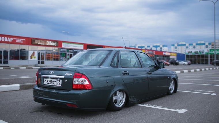 Лада Приора седан 2017 года