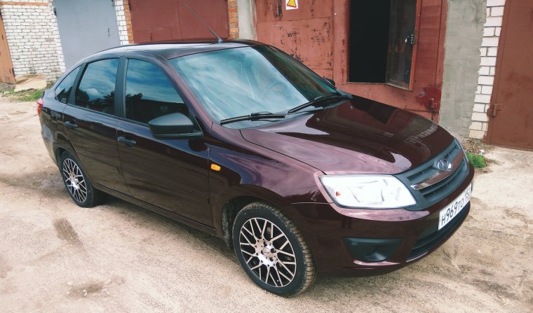 Черная Приора на дисках