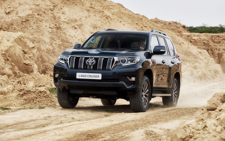 Тойота ленд Крузер 150 белый