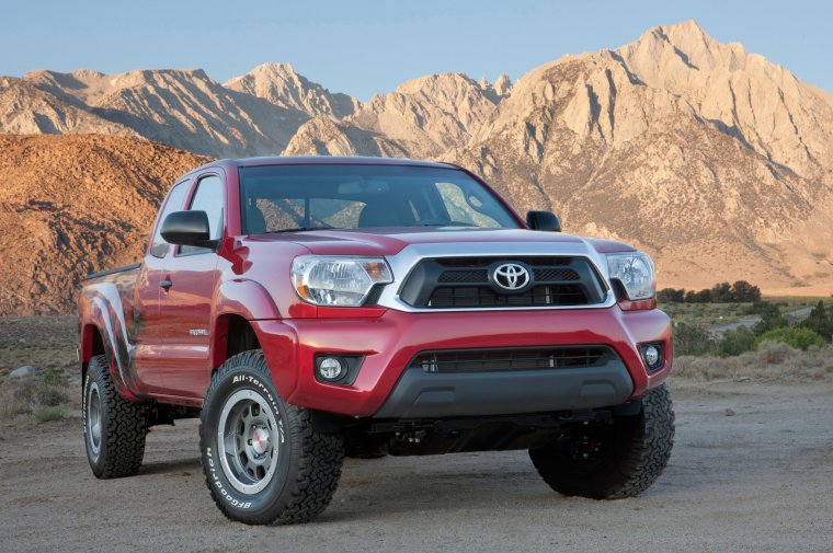 Тойота Такома 2014