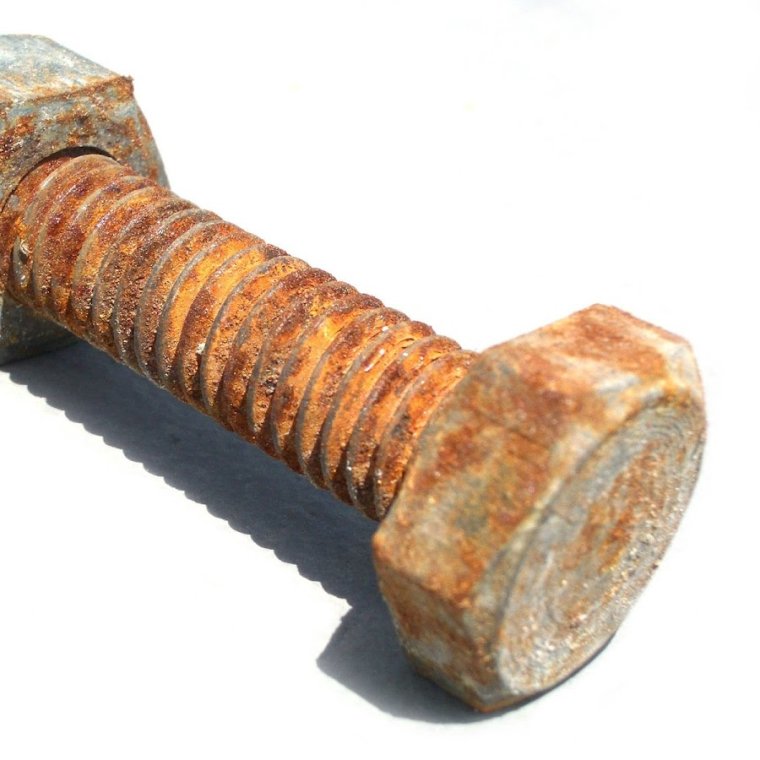 Ржавый болт