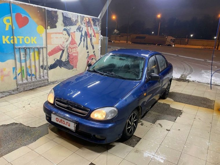 Красный Ланос 2009