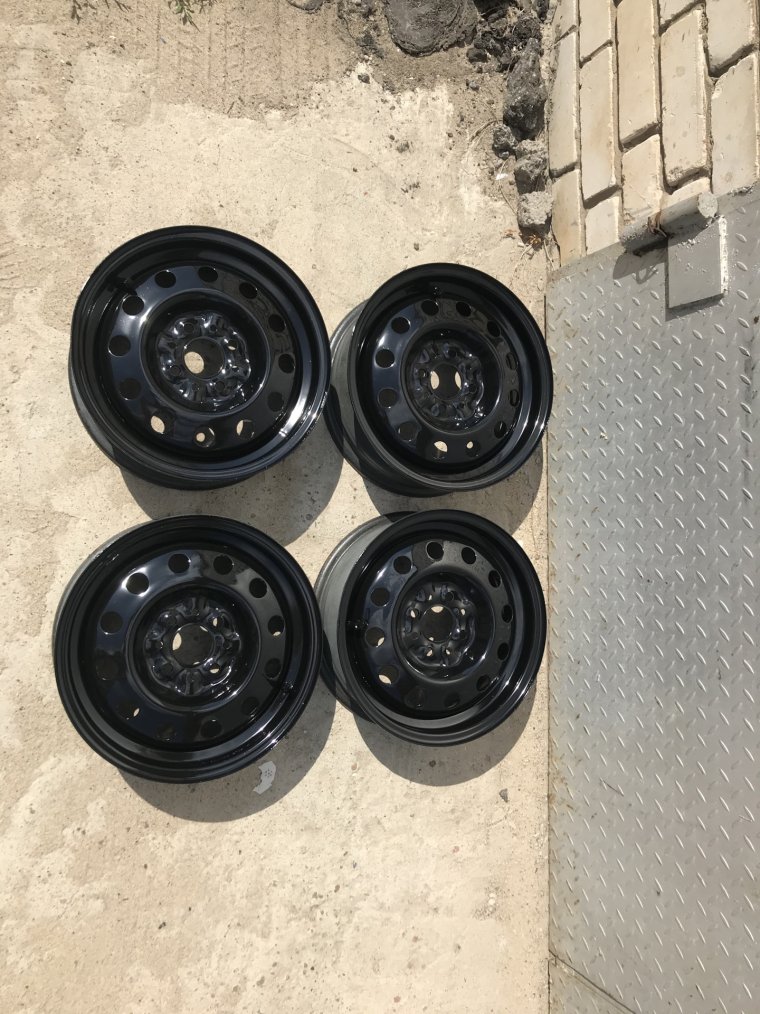 Приора на штампах r15