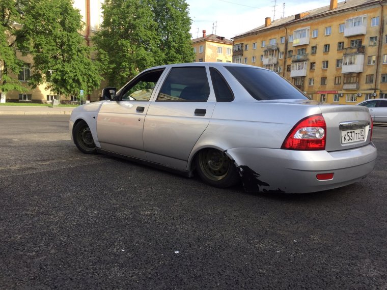 Приора на 13 штампах