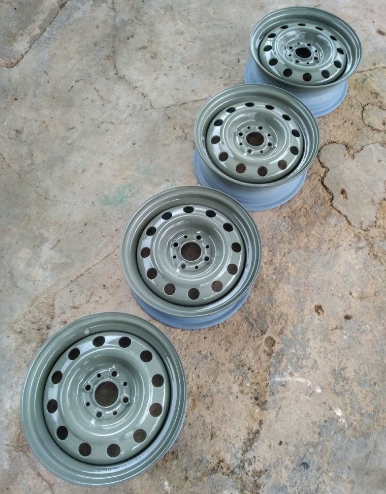 ВАЗ 2110 на штампах r15