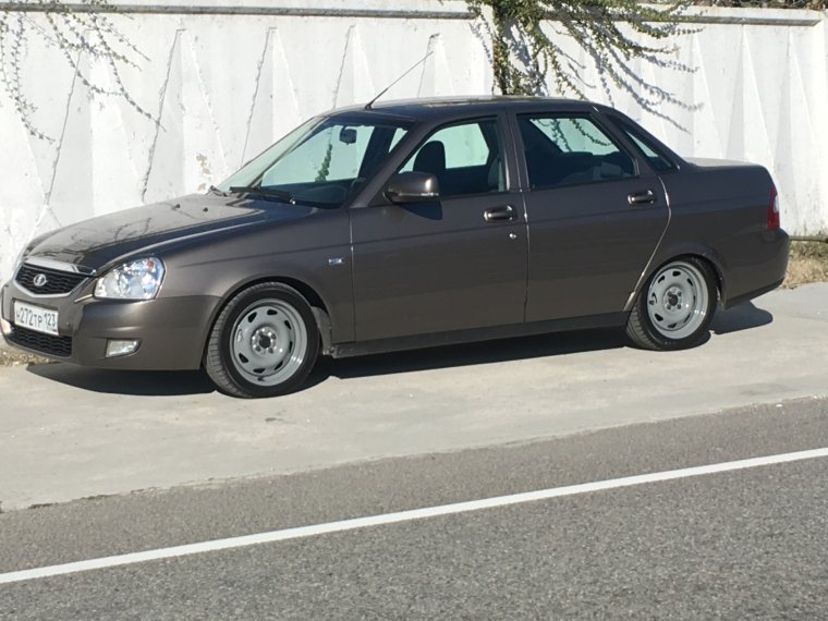 Приора с правого бока