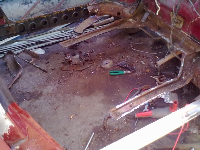 Сварка днища ВАЗ 2115