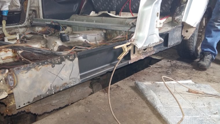 ВАЗ 2112 переварка днища и порогов