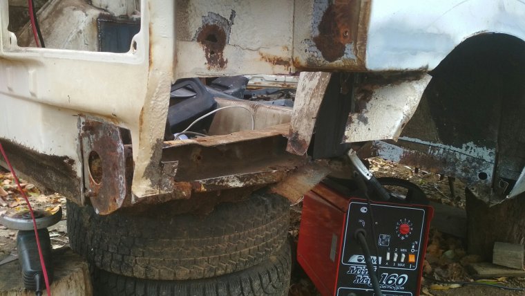 Заклепки кузова БМВ е60