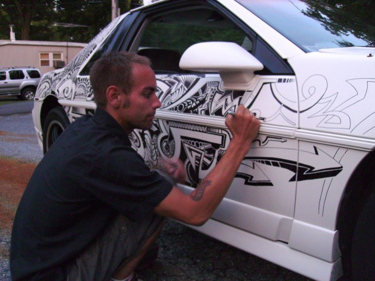 Машина Разрисованная маркером