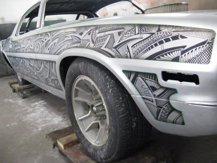 Машина Разрисованная маркером