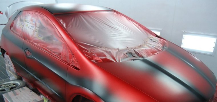 Покраска царапин на автомобиле