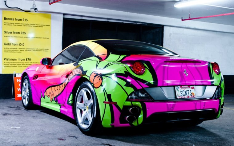 Разноцветные машины