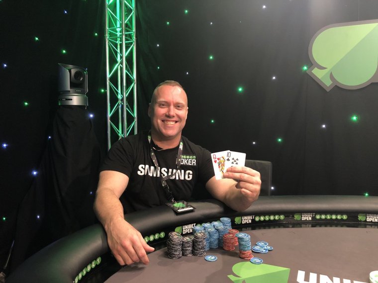 Шапка для ютуба с лисой