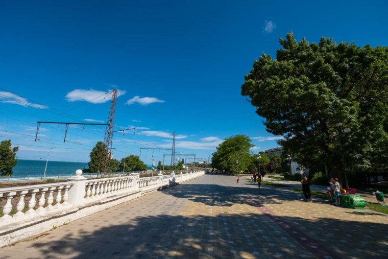 Дербент Бриз набережная