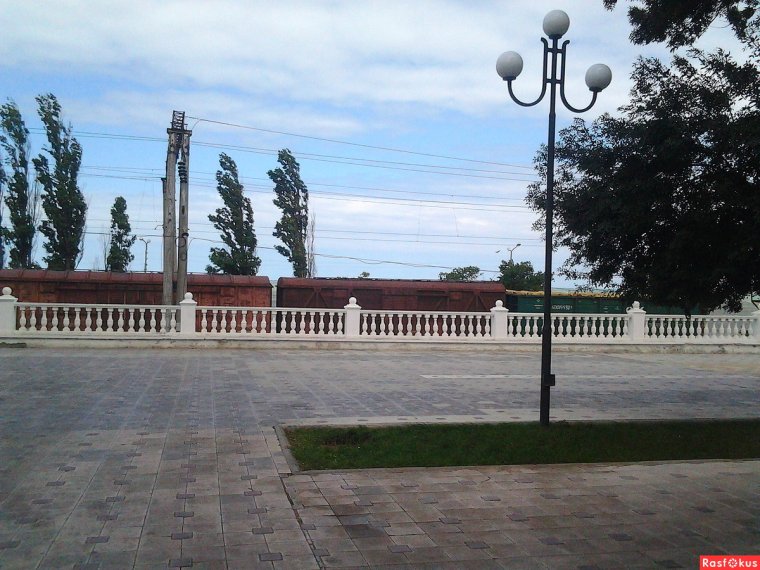 Парк на набережной Махачкалы