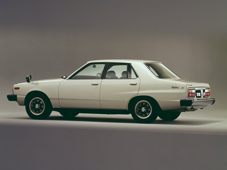 Nissan Skyline c210 седан