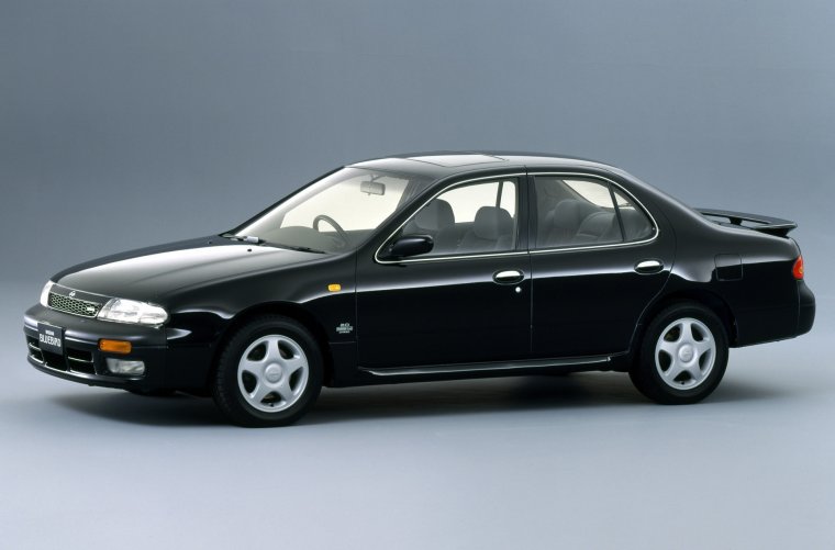 Ниссан Bluebird 13 поколение