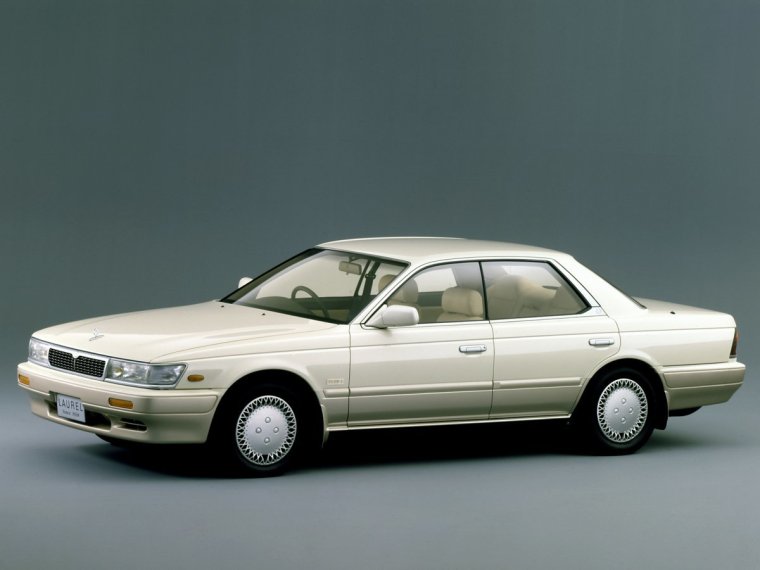 Nissan Laurel c33