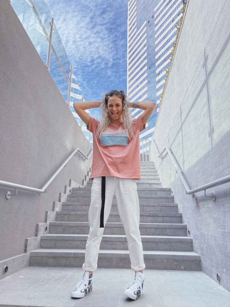 Настя Усеева с парнем