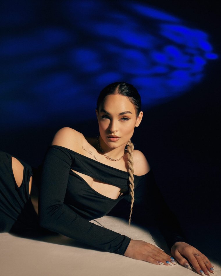 Диана Астер 18